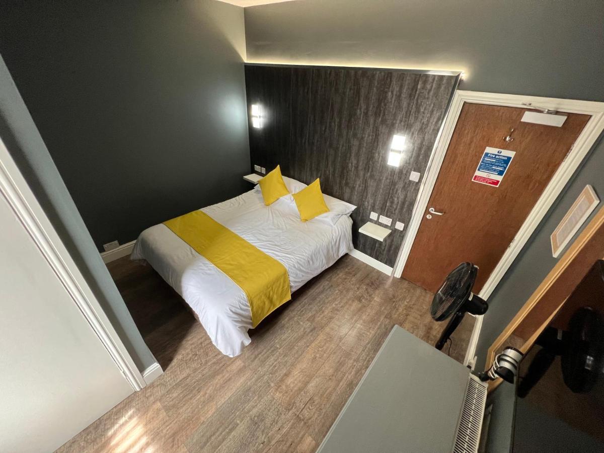 Dalesman Hotel Дарлингтон Экстерьер фото