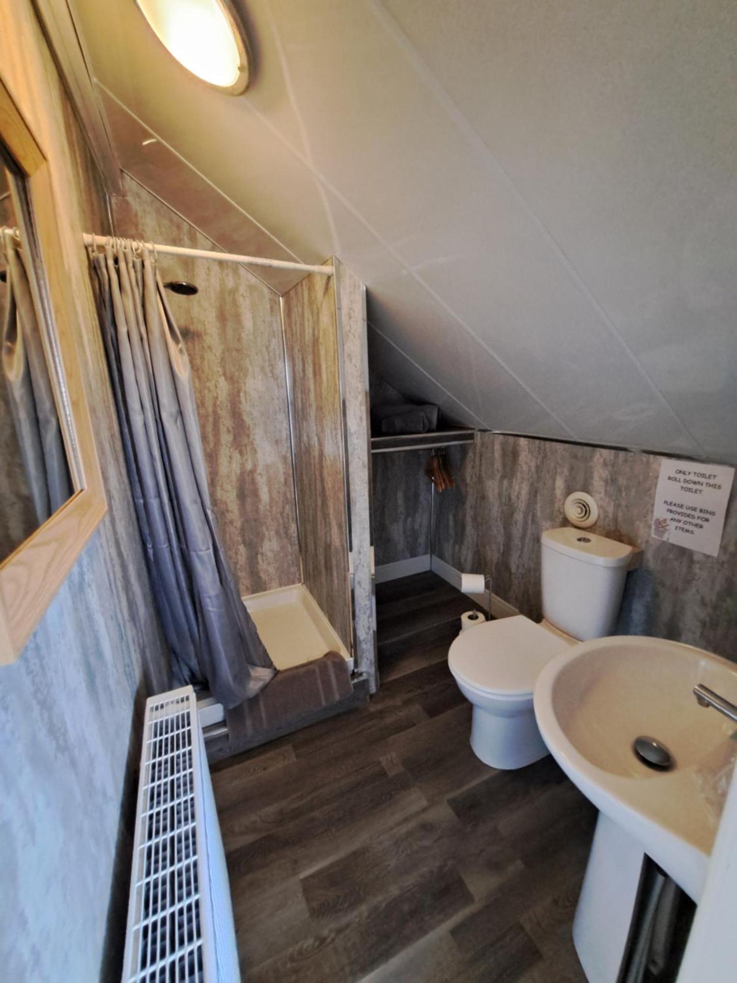 Dalesman Hotel Дарлингтон Экстерьер фото